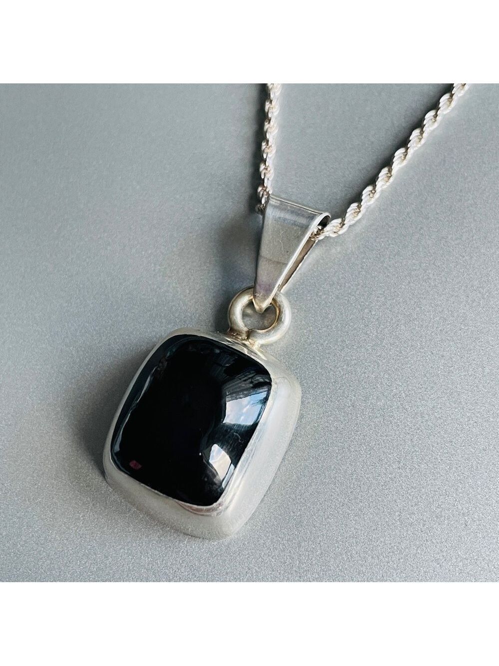 Vintage Taxco Mexico Cushion Onyx Sterling Silver Modernist Pendant Neck…